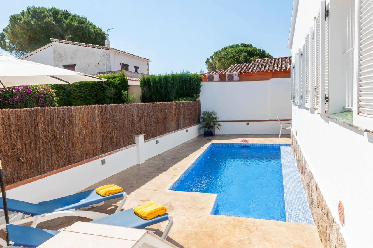 Laia Villa L'Escala Exterior photo